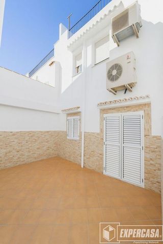 Casa en venta en El Mercado en Manises