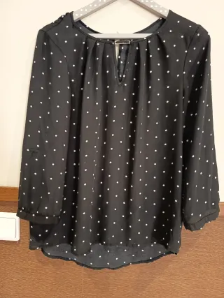 Camisa vaporosa lunares