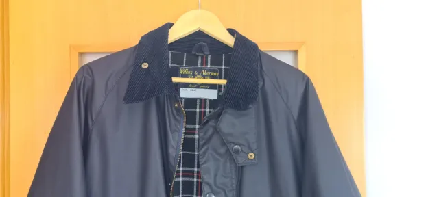 Cazadora Wilkes & Akerman azul tipo barbour