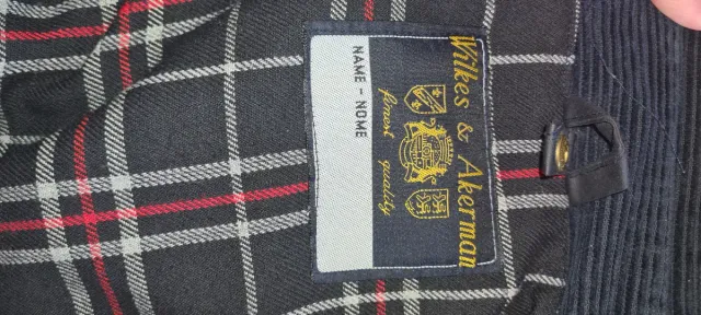 Cazadora Wilkes & Akerman azul tipo barbour