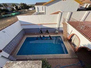 Chalet en venta en Lucena
