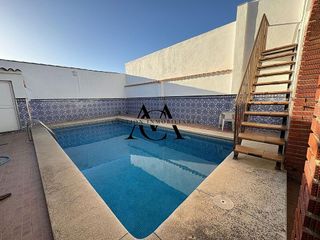 Chalet en venta en Lucena