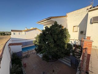 Chalet en venta en Lucena