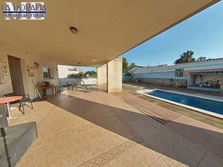 Chalet en venta en Mont-Roig en Mont-Roig del Camp