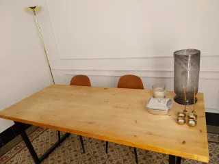 Tapa de mesa de madera sin patas