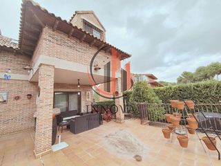 Chalet en venta en Campo Real