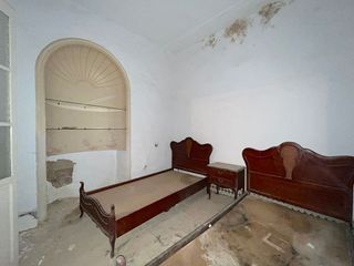 Casa adosada en venta en Lora del Río