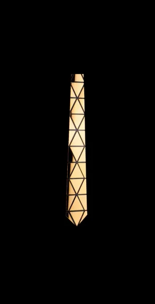 Corbata dorada geométrica