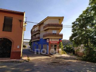 Piso en venta en Iznalloz