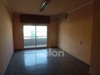 Piso en venta en Iznalloz