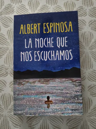 La noche que nos escuchamos / The Night We Hear...