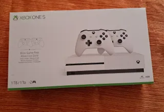 Xbox One S 1TB + 2 Mandos Blanca + 5 juegos