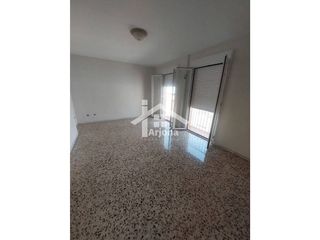 Piso en venta en Lucena