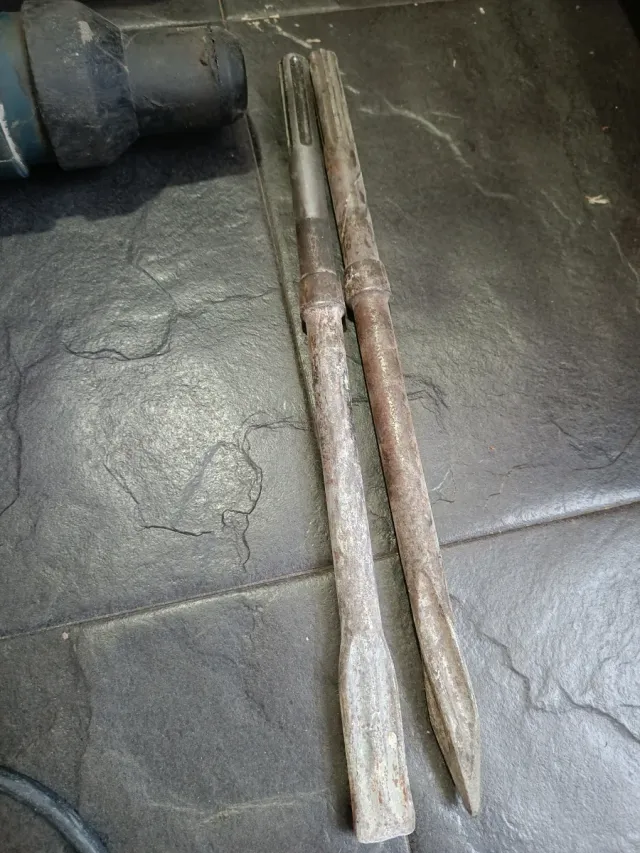 Lote Martillo demoledor Bosch y herramientas