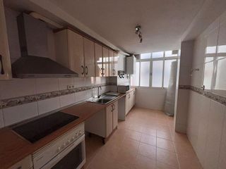 Piso en venta en Juan de la Cierva en Getafe