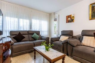 Piso en venta en Ca n'Aurell en Terrassa
