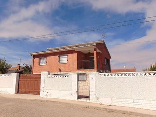 Chalet en venta en Casarrubios del Monte pueblo en Casarrubios del Monte