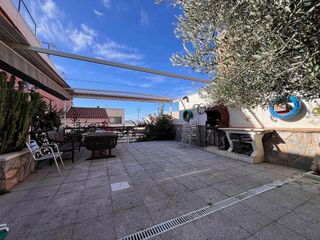Casa adosada en venta en Riera Alta - Llatí en Santa Coloma de Gramanet