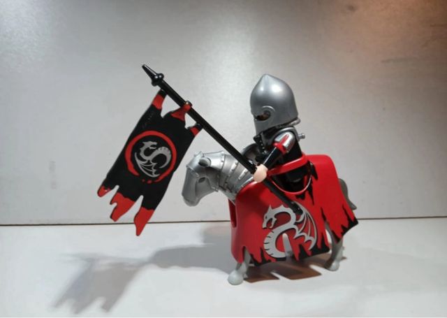Playmobil Caballero Dragón Blanco