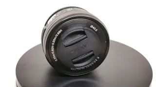 Obiettivo Sony E 16-50mm f/3.5-5.6 OSS