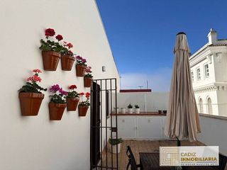 Ático en venta en La Caleta - La Viña en Cádiz