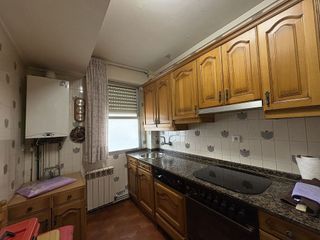 Piso en venta en Universidad - Los Lirios en Logroño