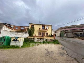 Piso en venta en Iznalloz