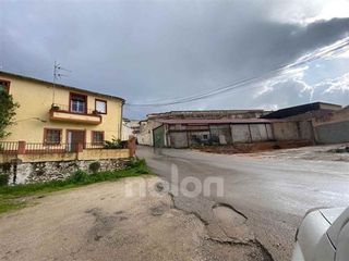 Piso en venta en Iznalloz