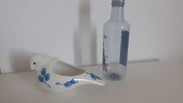 Maceta cerámica antigua pájaro azul