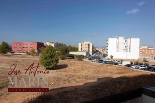 Piso en venta en Maria Auxiliadora - Barriada LLera en Badajoz