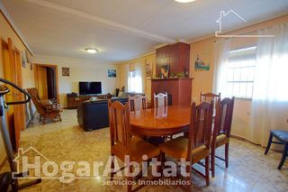 Chalet en venta en Vilamarxant