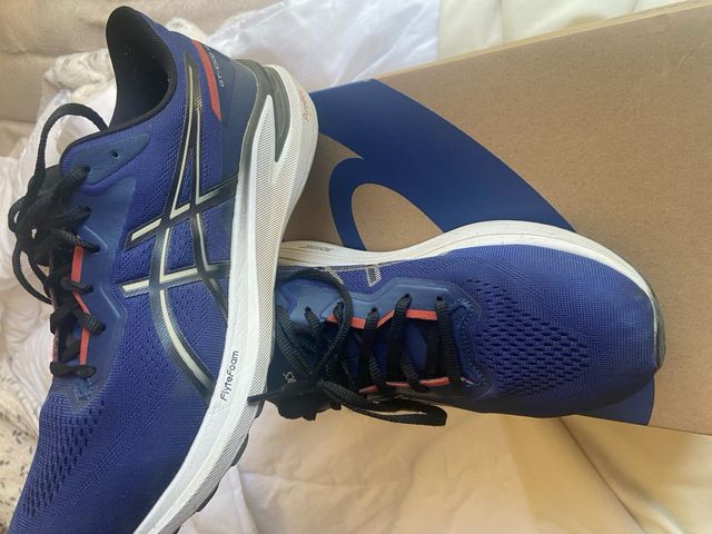 Zapatillas Asics GT-1000 13 Talla 44