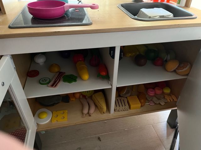 Cocinita infantil de madera