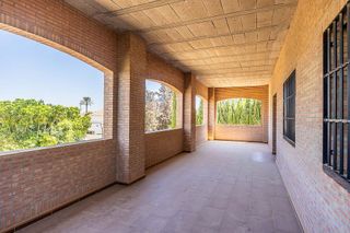 Chalet en venta en Montequinto en Dos Hermanas