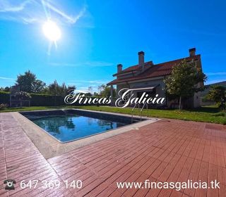 Chalet en venta en Verín