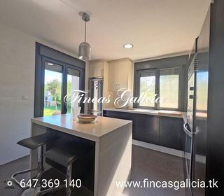 Chalet en venta en Verín