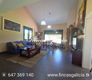 Chalet en venta en Verín