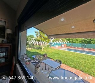 Chalet en venta en Verín