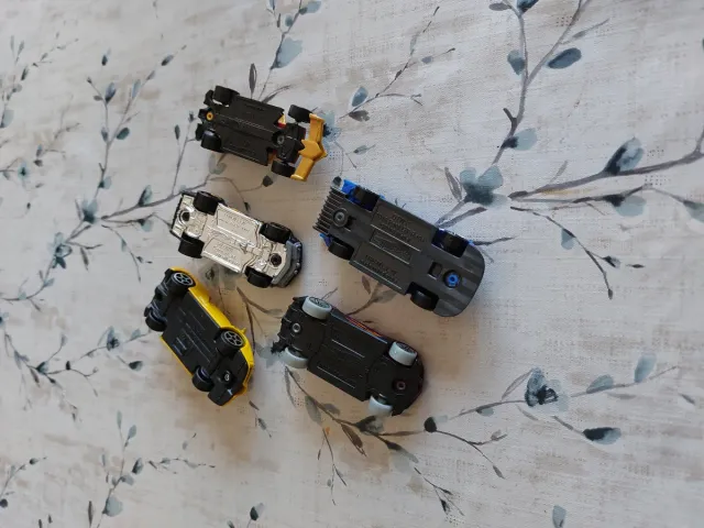 Lote de 5 coches Hot Wheels variados
