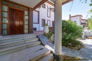 Chalet en venta en Albolote