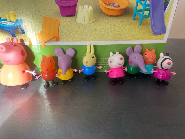 Crucero Peppa Pig con 3 personajes + 12 personajes
