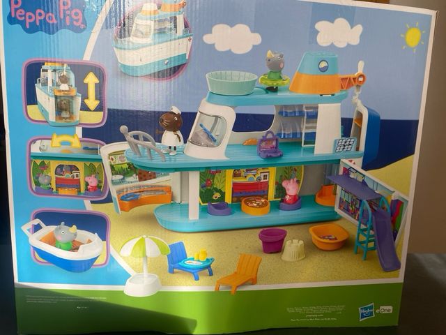 Crucero Peppa Pig con 3 personajes + 12 personajes