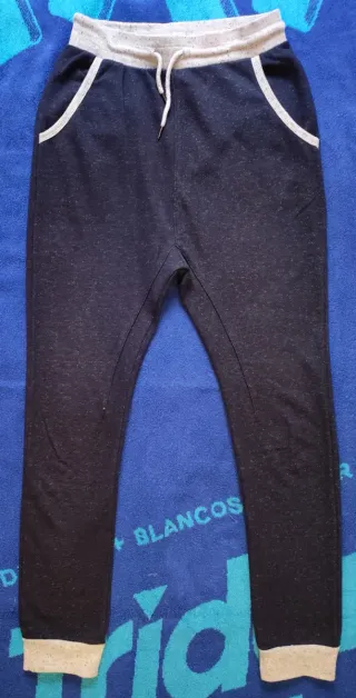 Pantalón chándal Rebel.