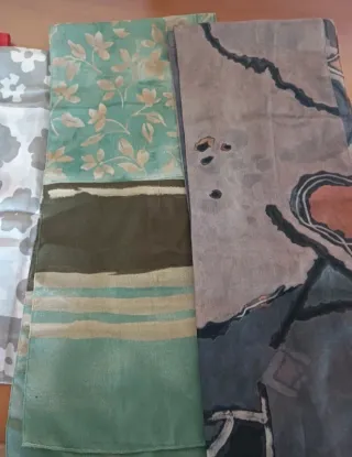 N.7 Sciarpe foulard fantasia e tinta unita