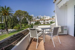 Piso en venta en Nueva Andalucía centro en Marbella