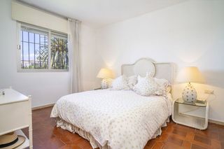 Piso en venta en Nueva Andalucía centro en Marbella