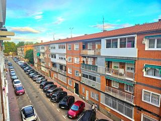 Piso en venta en Reyes Católicos en Alcalá de Henares