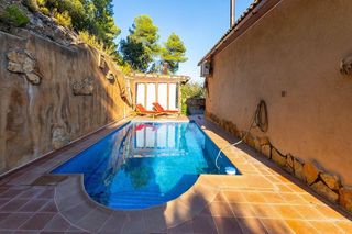 Chalet en venta en Vallirana