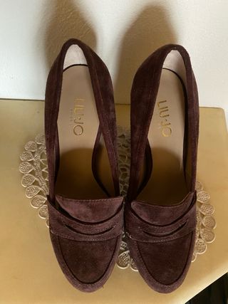 Liu Jo scamosciate color melanzana 37