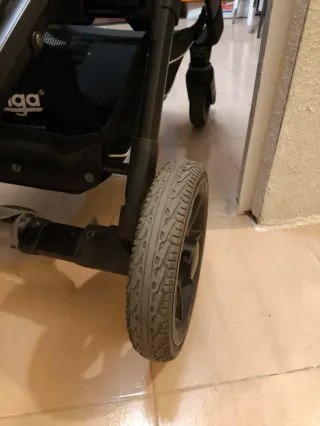 Carrito bebé capazo nuevo y silleta seminueva